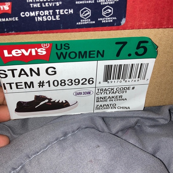 Levi Shoes ! - Picture 3 of 3